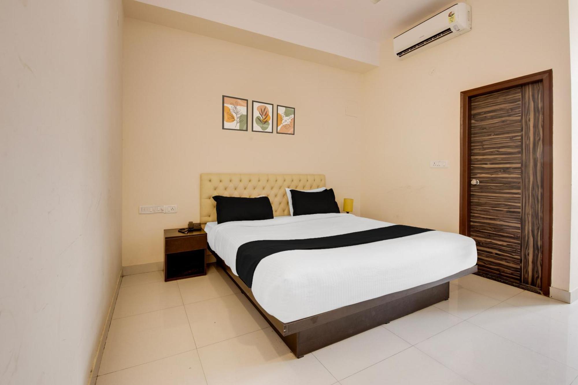 Super Townhouse Hbr Layout Bangalore Eksteriør bilde
