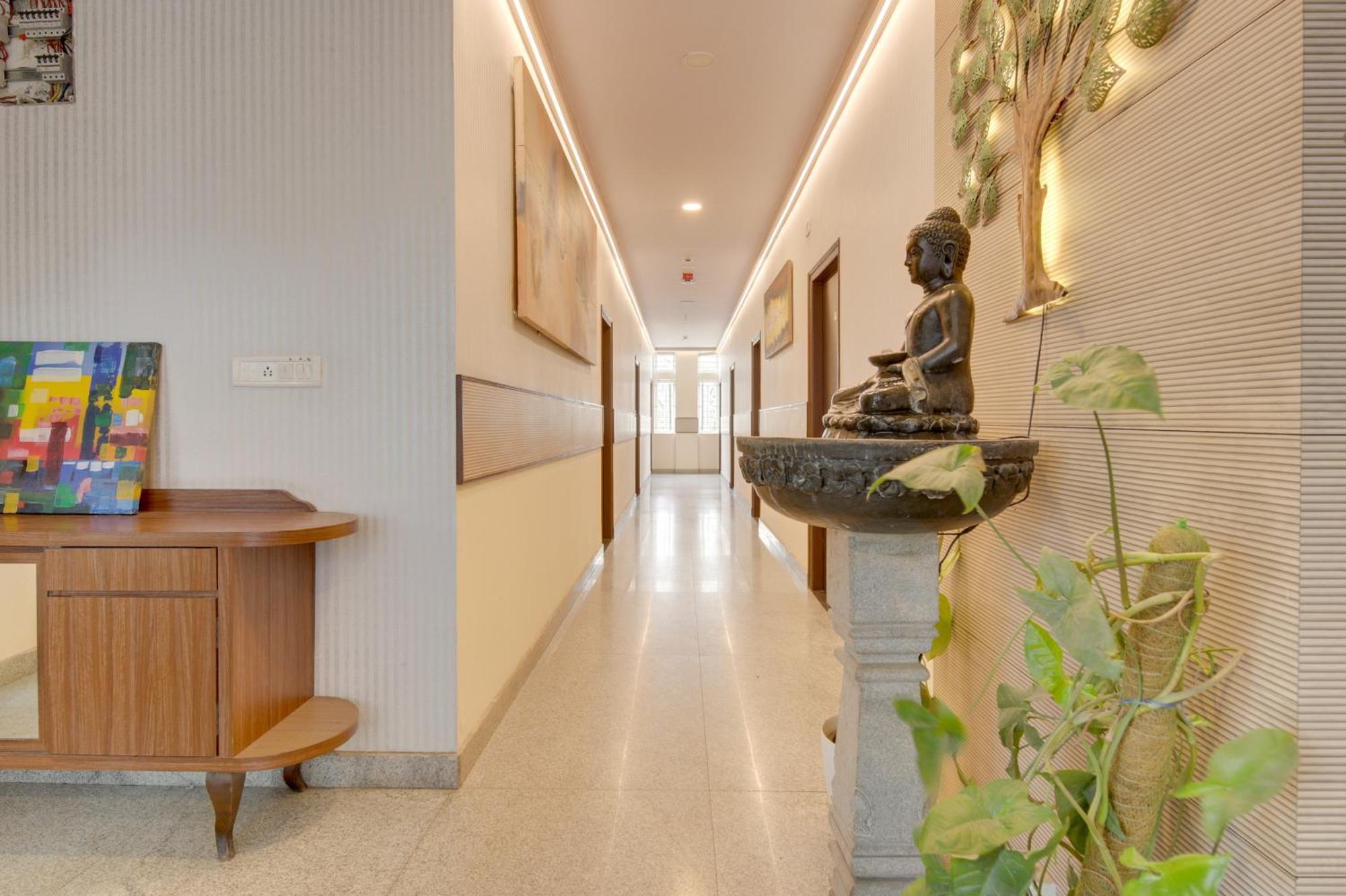 Super Townhouse Hbr Layout Bangalore Eksteriør bilde