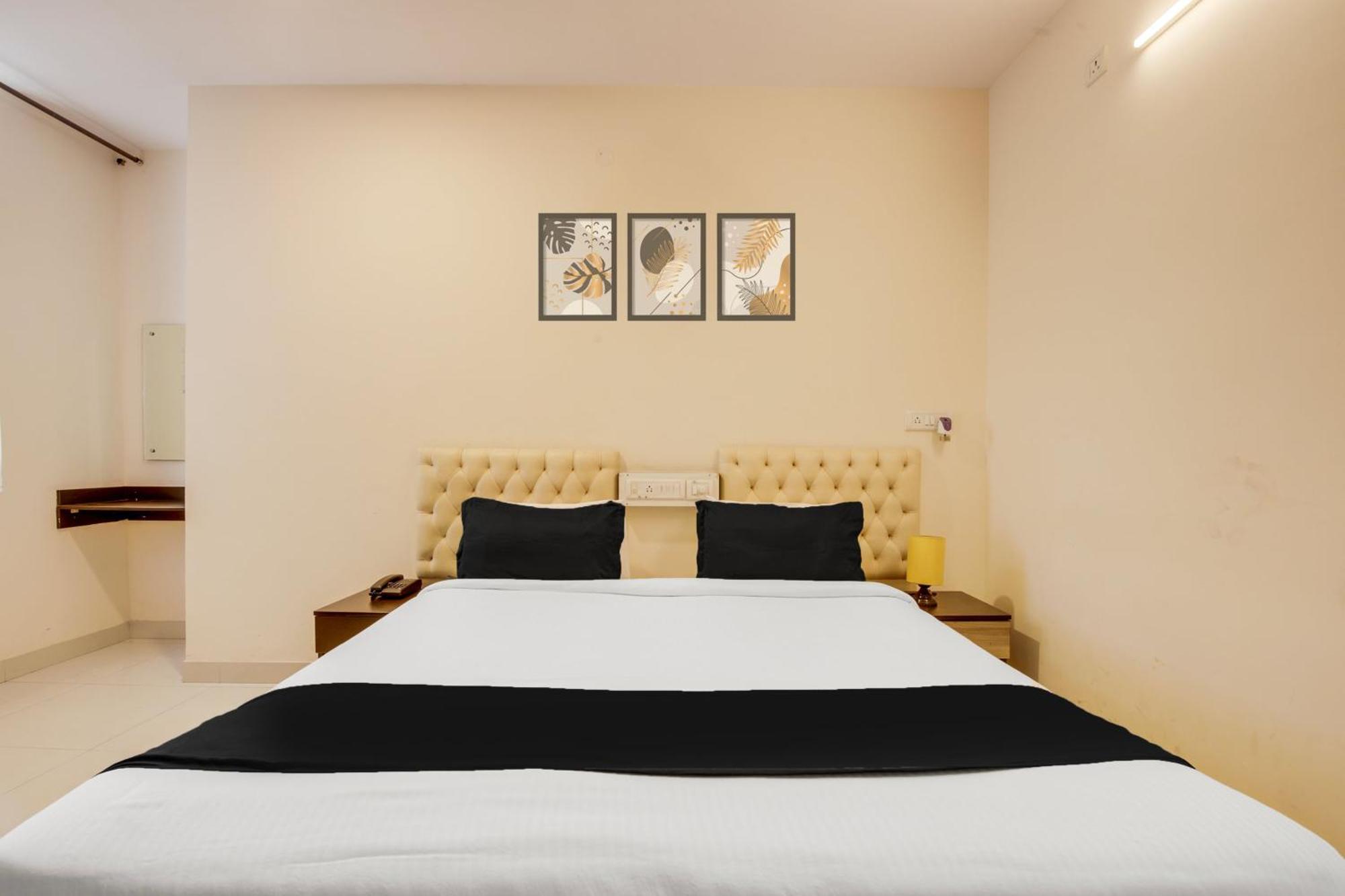 Super Townhouse Hbr Layout Bangalore Eksteriør bilde